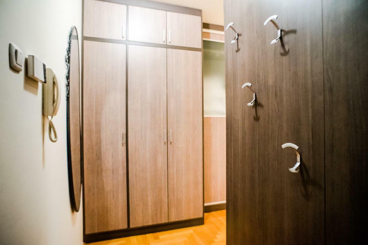 Hollo Apartment - Private Garage - A/C Budapeszt Zewnętrze zdjęcie