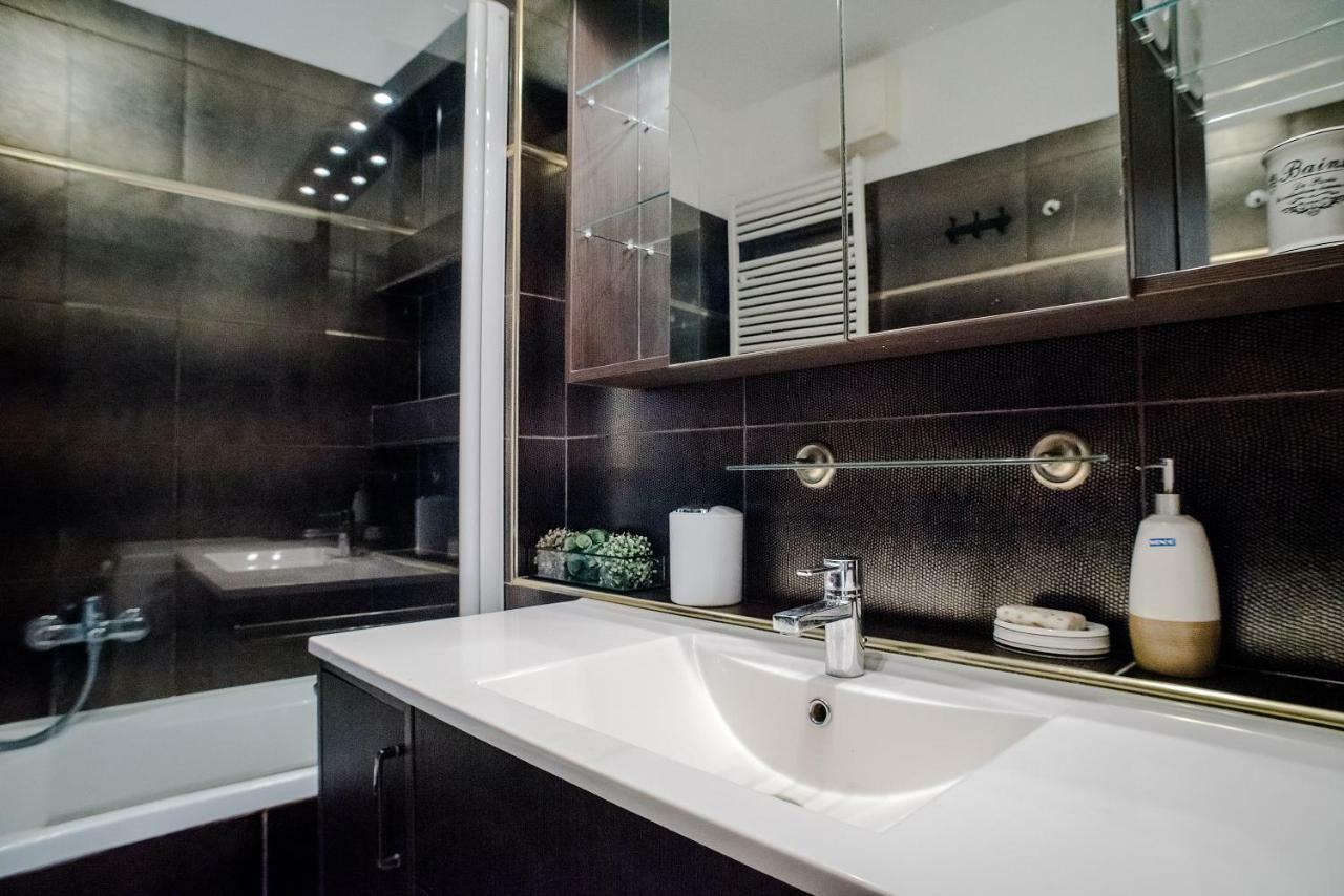 Hollo Apartment - Private Garage - A/C Budapeszt Zewnętrze zdjęcie