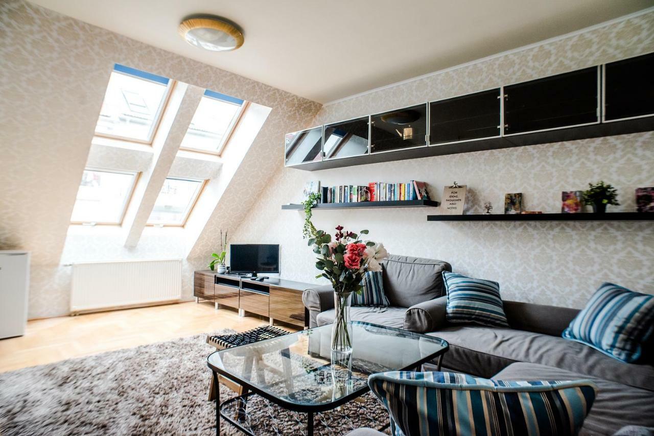 Hollo Apartment - Private Garage - A/C Budapeszt Zewnętrze zdjęcie