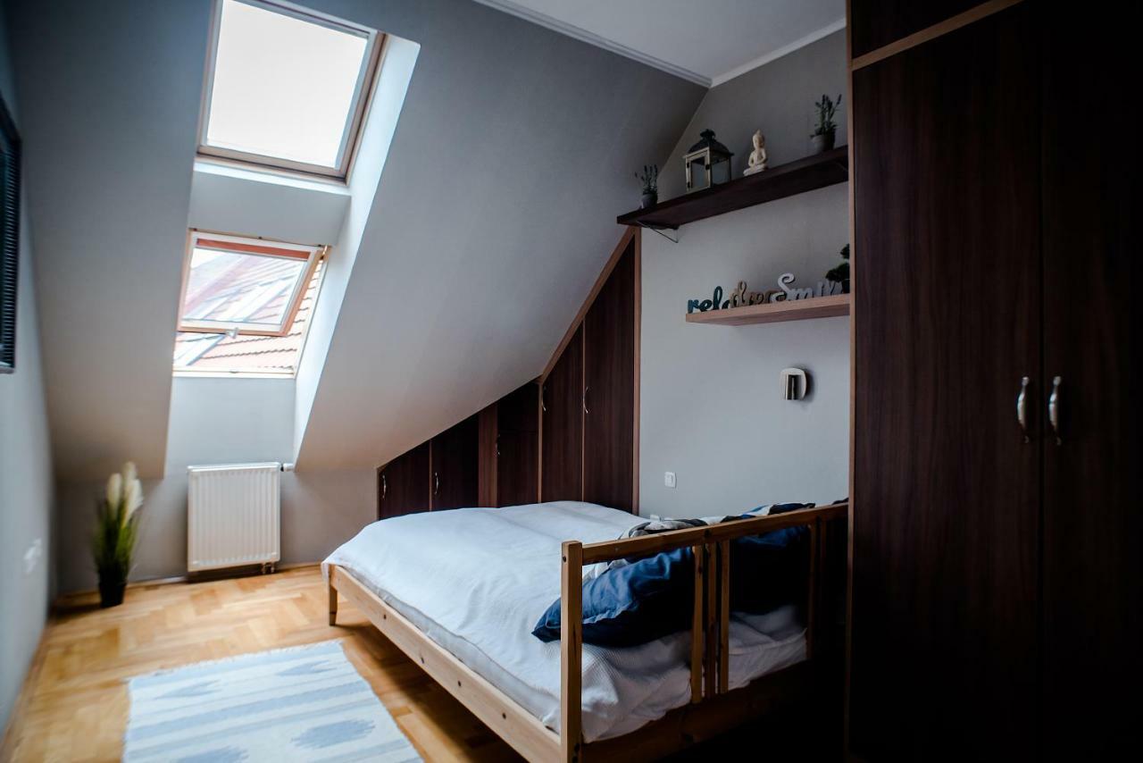 Hollo Apartment - Private Garage - A/C Budapeszt Zewnętrze zdjęcie
