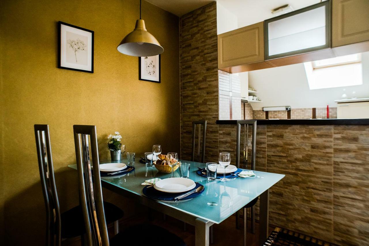 Hollo Apartment - Private Garage - A/C Budapeszt Zewnętrze zdjęcie